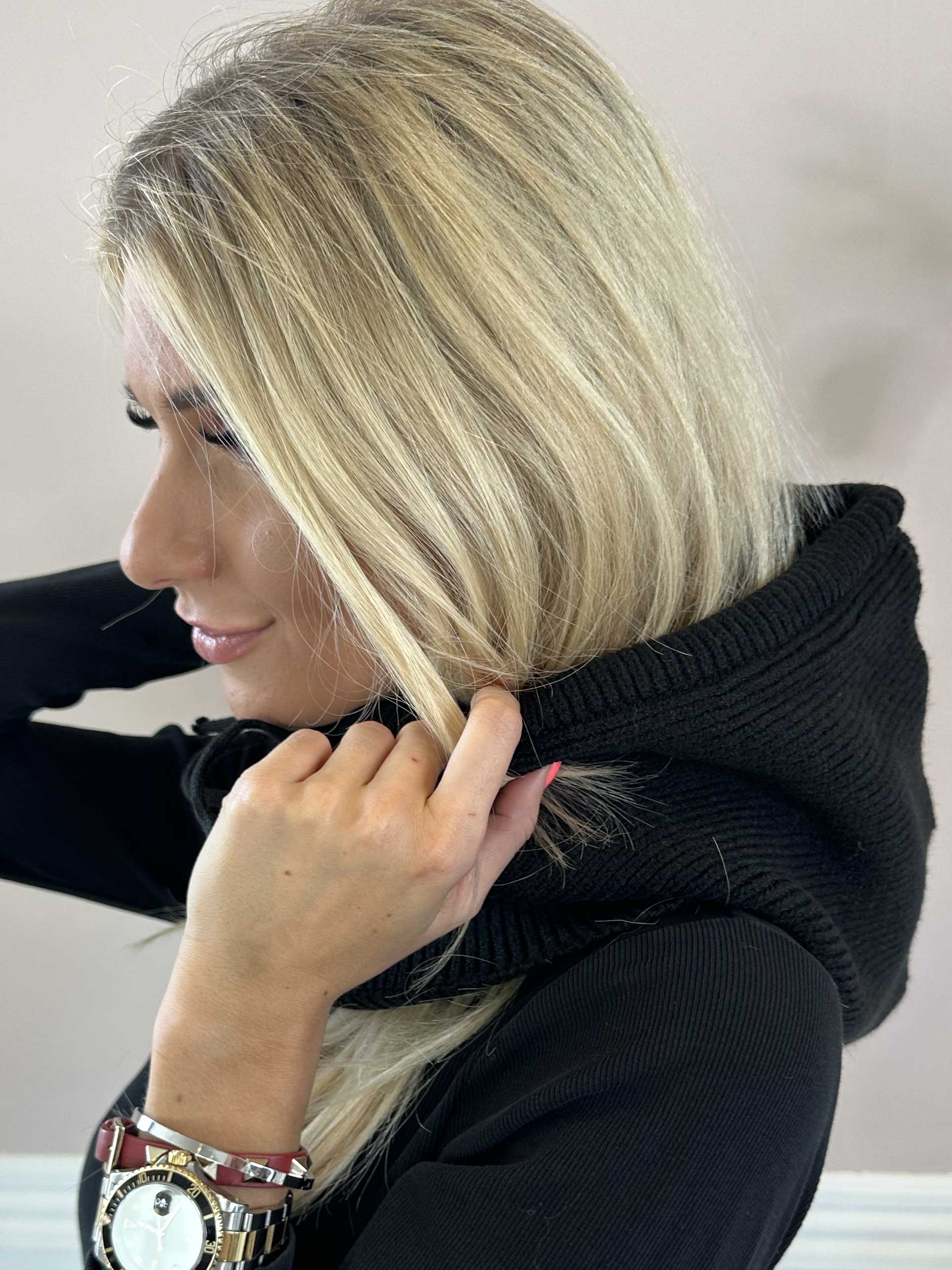 Livia - Strikket hættehue med snøre